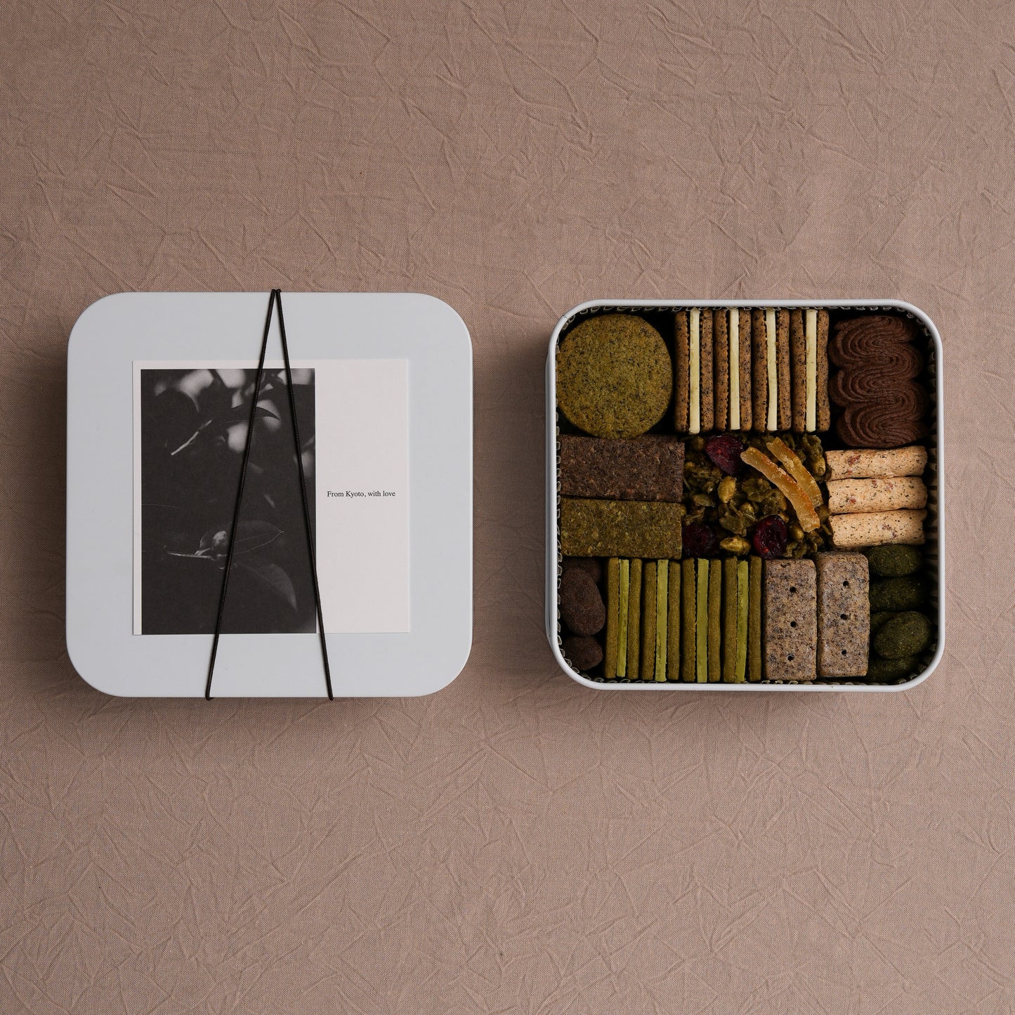 【ホリデー限定パッケージ】KOTOSHINA 茶葉クッキー缶11種