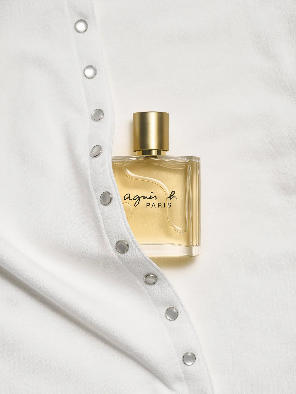agnès b. le Parfum — やわらかな花々と、温もり